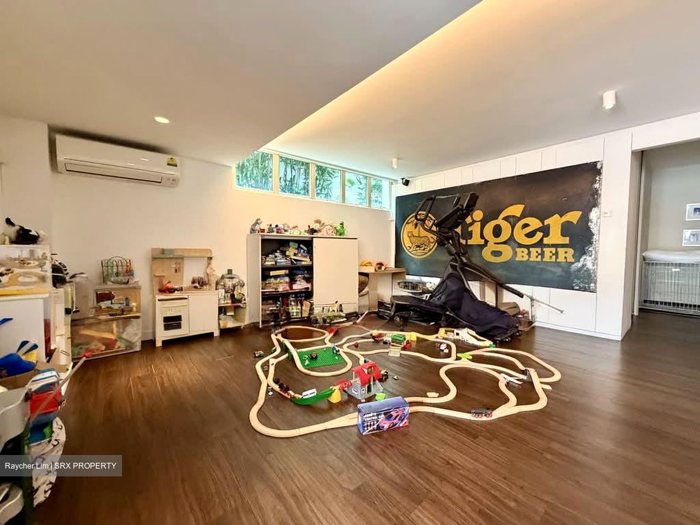 Kingsville (D10), Semi-Detached #593423301